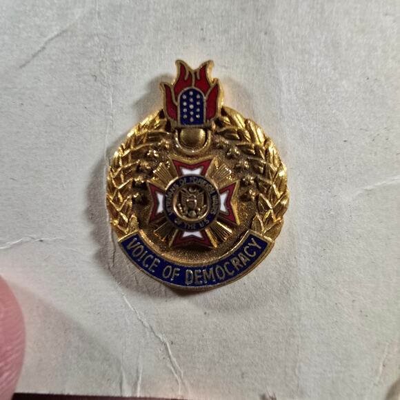 VFW Voice of Democracy Collection - Patches, Pins & More - Picture 9 of 10